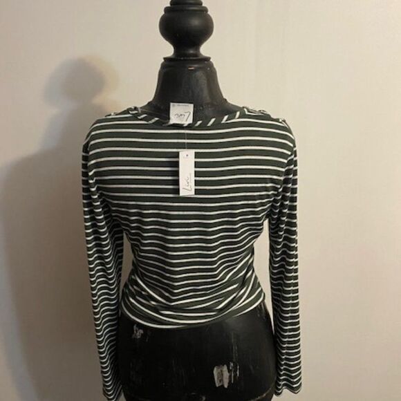 LIVI by Olivia Rae top, size Large - Picture 2 of 2